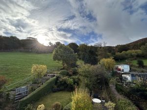 Photo 16- click for photo gallery